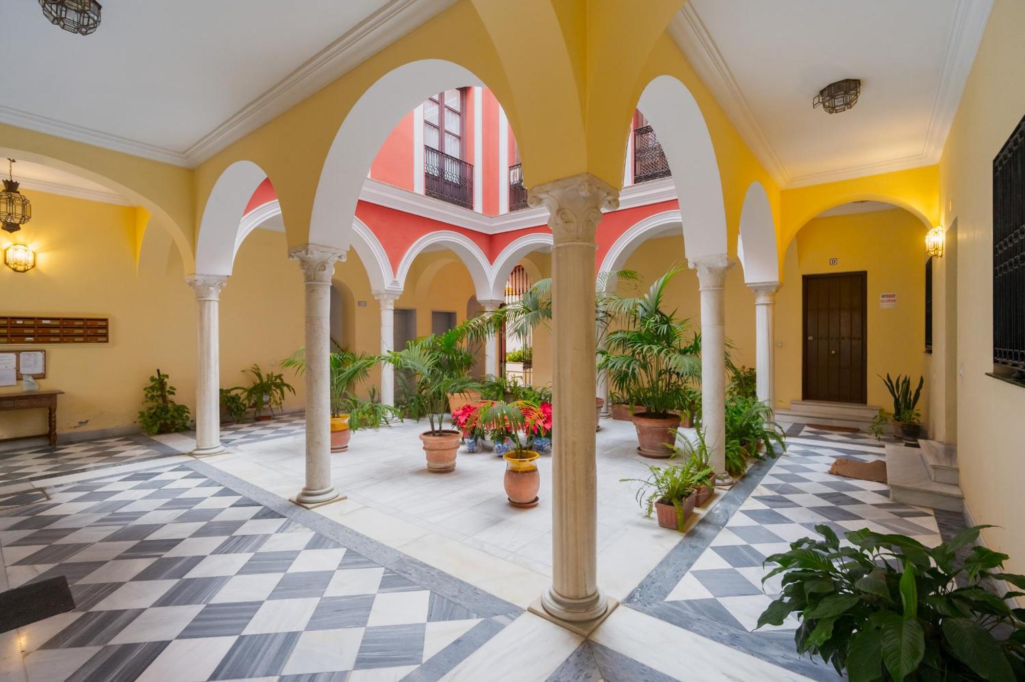 Wide With Terrace & Parking- 3Bd 2Bth- Alfalfa Sevilla Kültér fotó