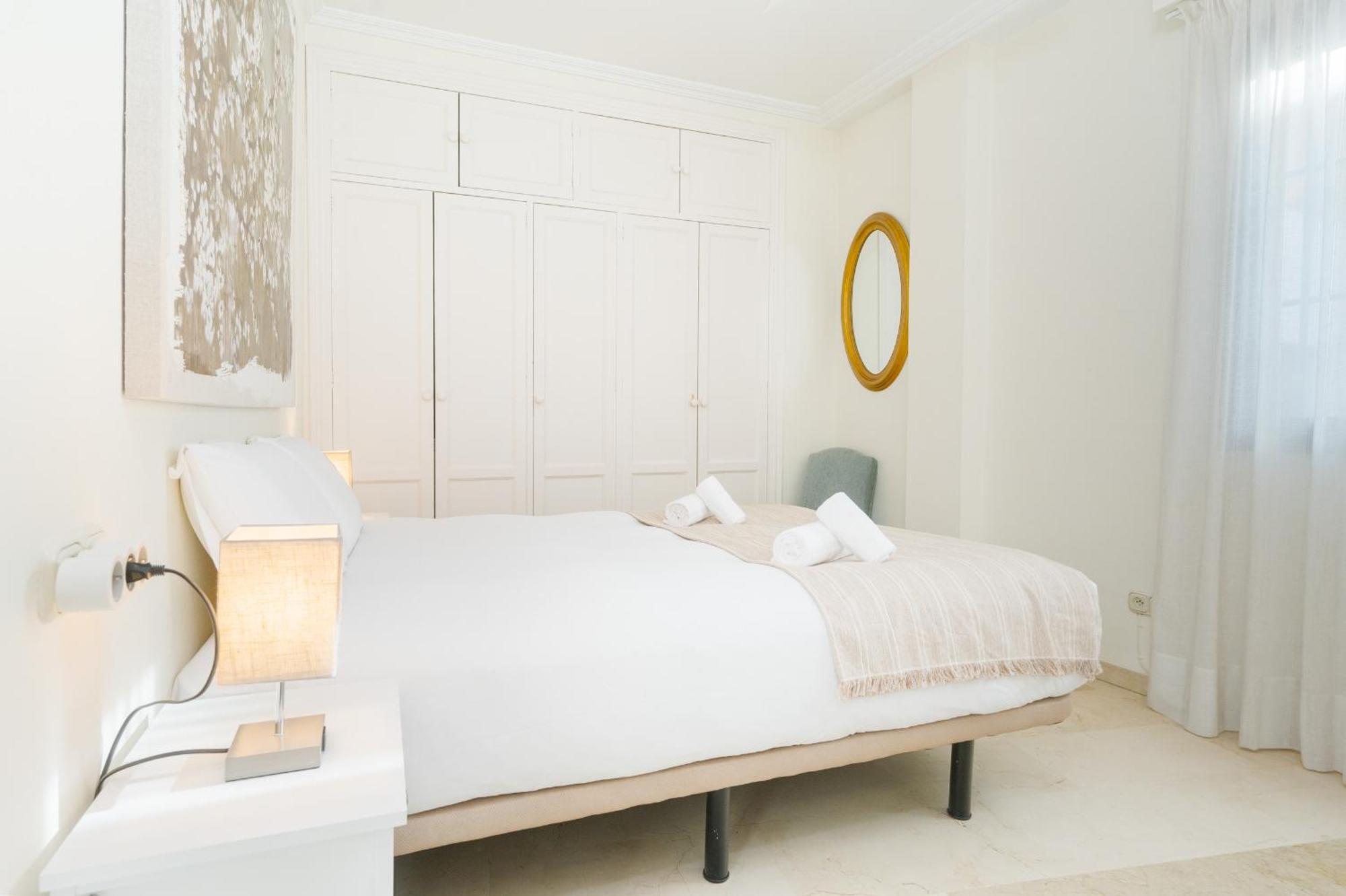 Wide With Terrace & Parking- 3Bd 2Bth- Alfalfa Sevilla Kültér fotó
